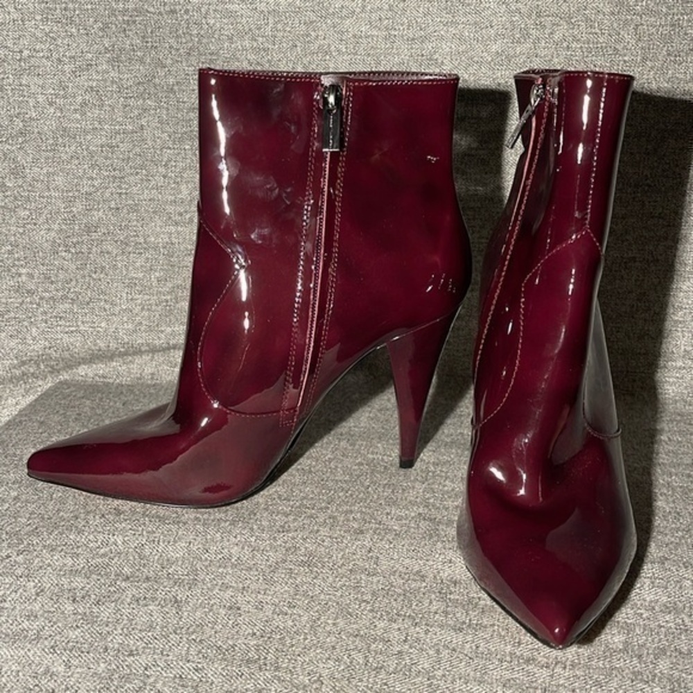 Vince Camuto Azentela Pointed Toe Bootie. NEW